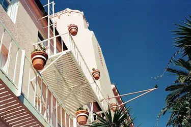 153-img122.jpg