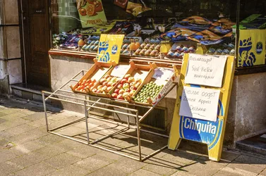 128-000219620031.jpg